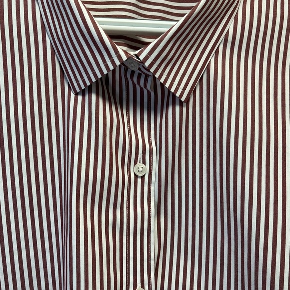 UNTUCKit Button Down Shirt - Picture 4 of 7